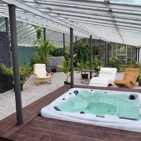 Villa Private House With Sauna, Jacuzzi And Hawaiian Hothouse *