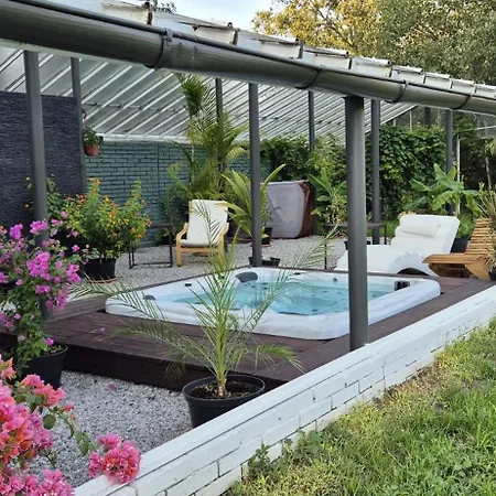 Villa Private House With Sauna, Jacuzzi And Hawaiian Hothouse *